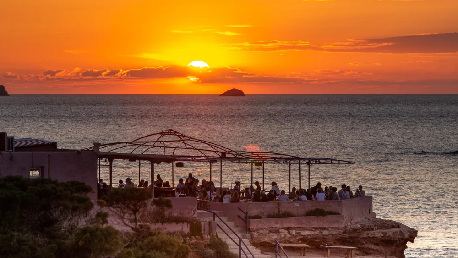 Sunset Ashram For The Ultimate Sunset Panorama