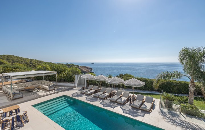 Villa Wave