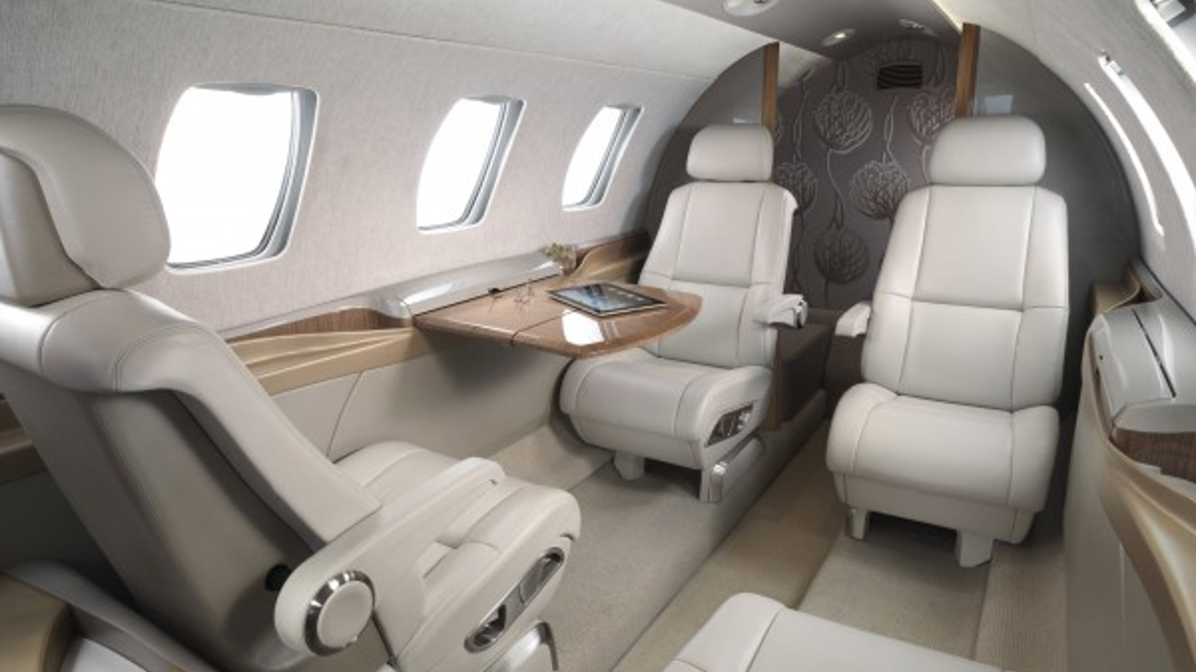 Cessna-M2-interior_high-res-600x450