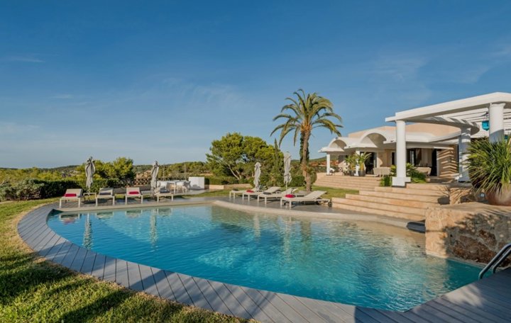 Izara Beach Villa