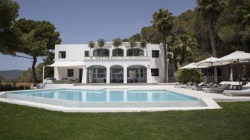 Luxury-Villa-Villa-Cardona-Km5-Ibiza-town-840x560