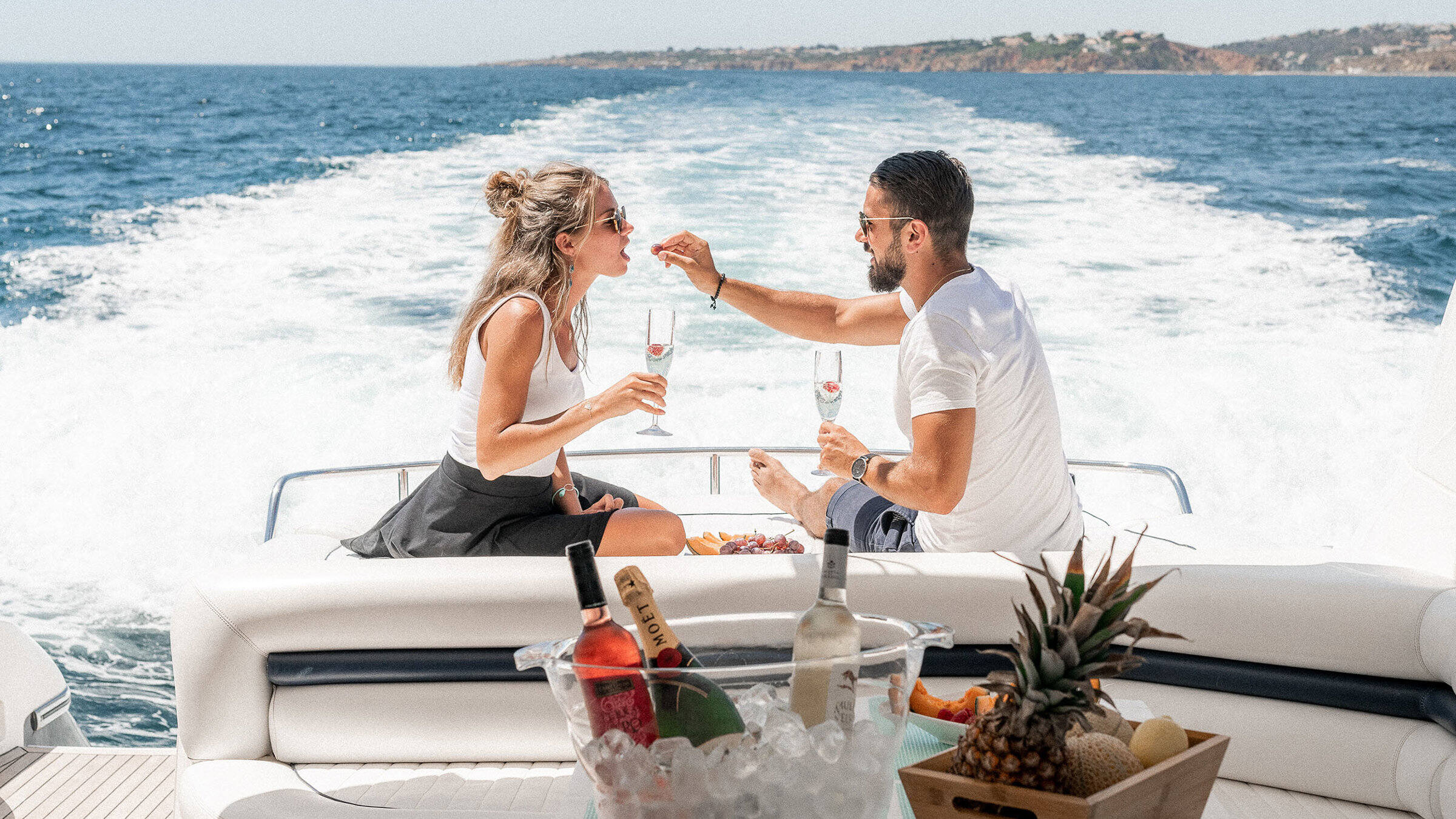 When choosing your luxury villa experience why should your book with Dynamic Lives?